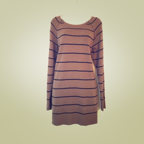 Long flattering Calson sweater - Picture 1 of 5